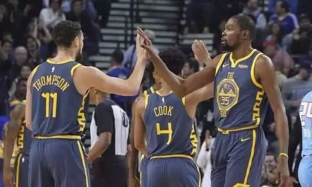 足球报：亚泰本赛季主要问题是资金不足，开局赛程也埋下伏笔（足球报：亚泰陷入资金短缺，艰难开局埋下赛季隐忧）