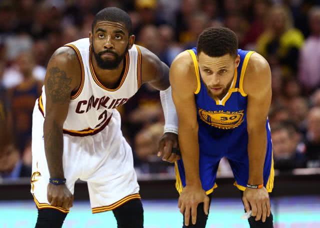 勇士客场挑战开拓者 赛斯·库里&小佩顿降为出战成疑（勇士客场对阵开拓者，赛斯·库里与小佩顿被列为出战成疑）