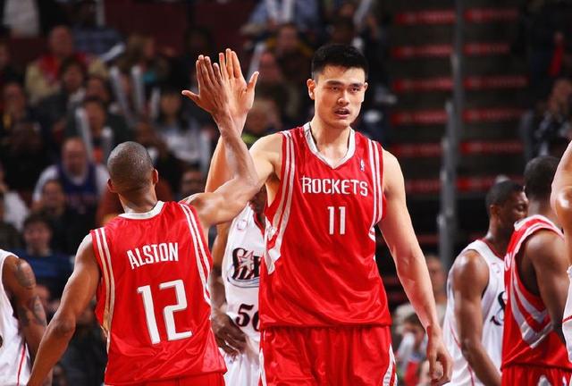 无悬念？中超官方第30轮最佳候选：上演大四喜的法比奥领衔（法比奥大四喜领跑，中超第30轮官方最佳候选悬念不大）